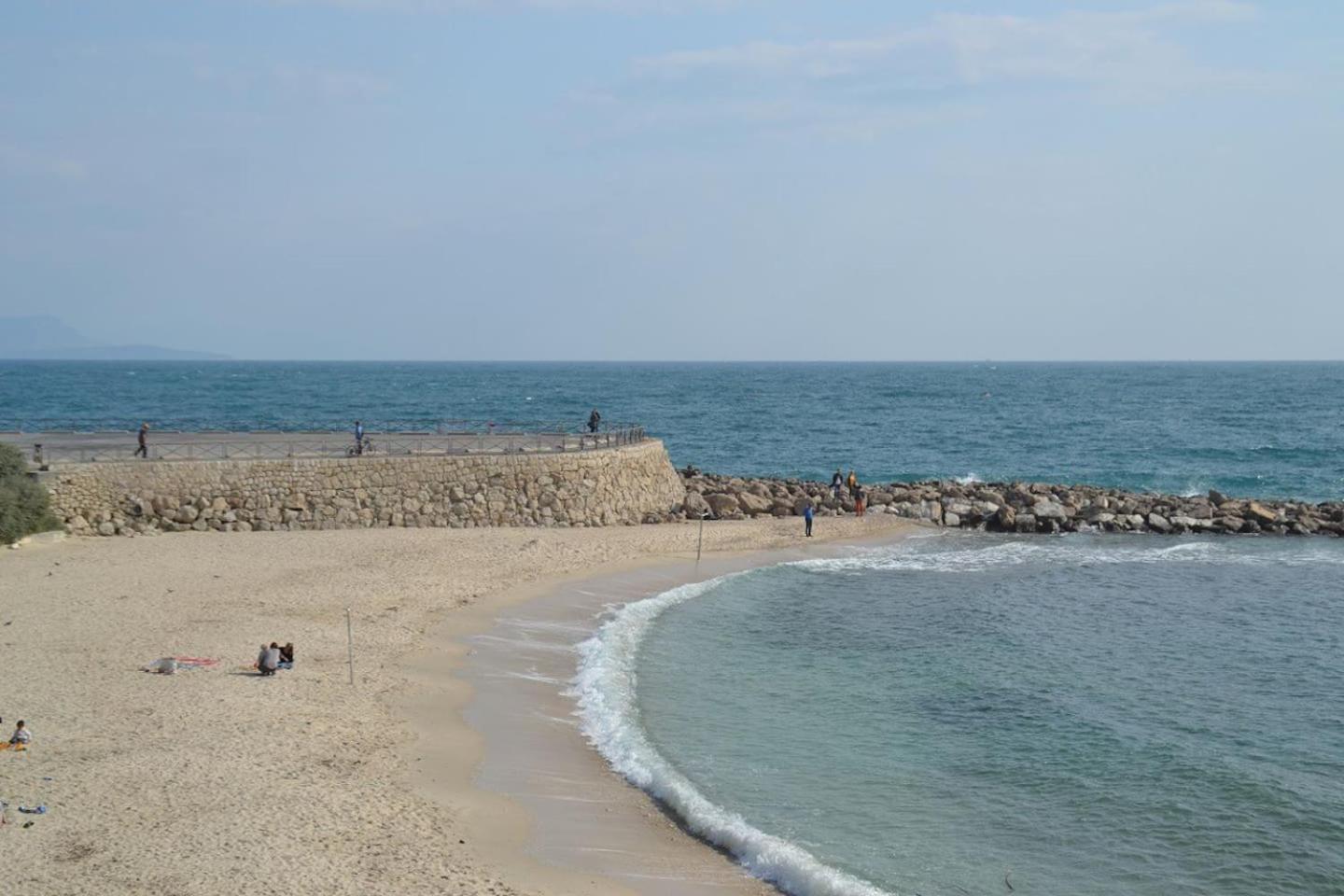 Antibes Vacances Luaran gambar