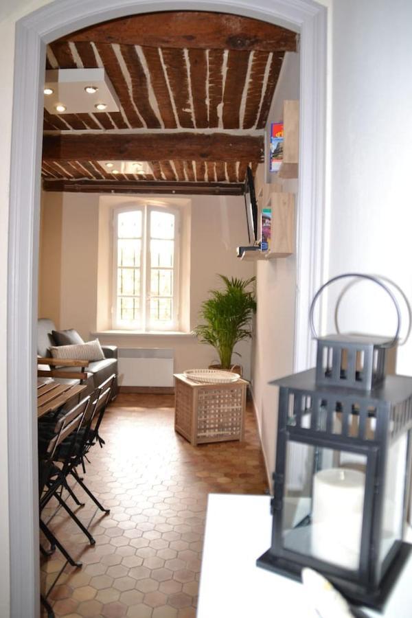 Antibes Vacances Luaran gambar